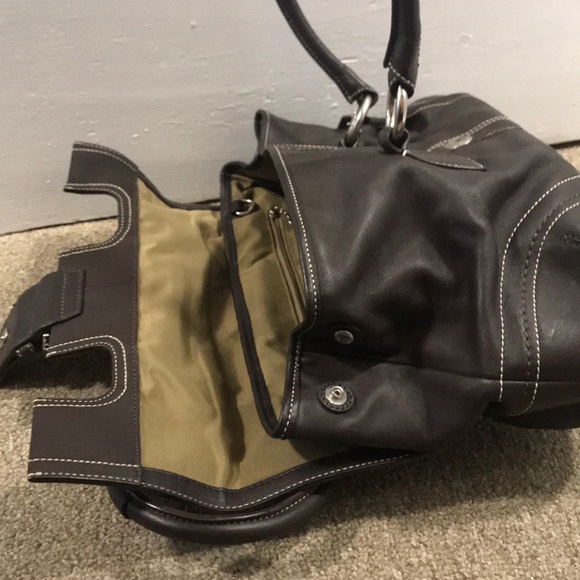 Chocolate brown leather buckle coach shoulder bag - Picture 6 of 6